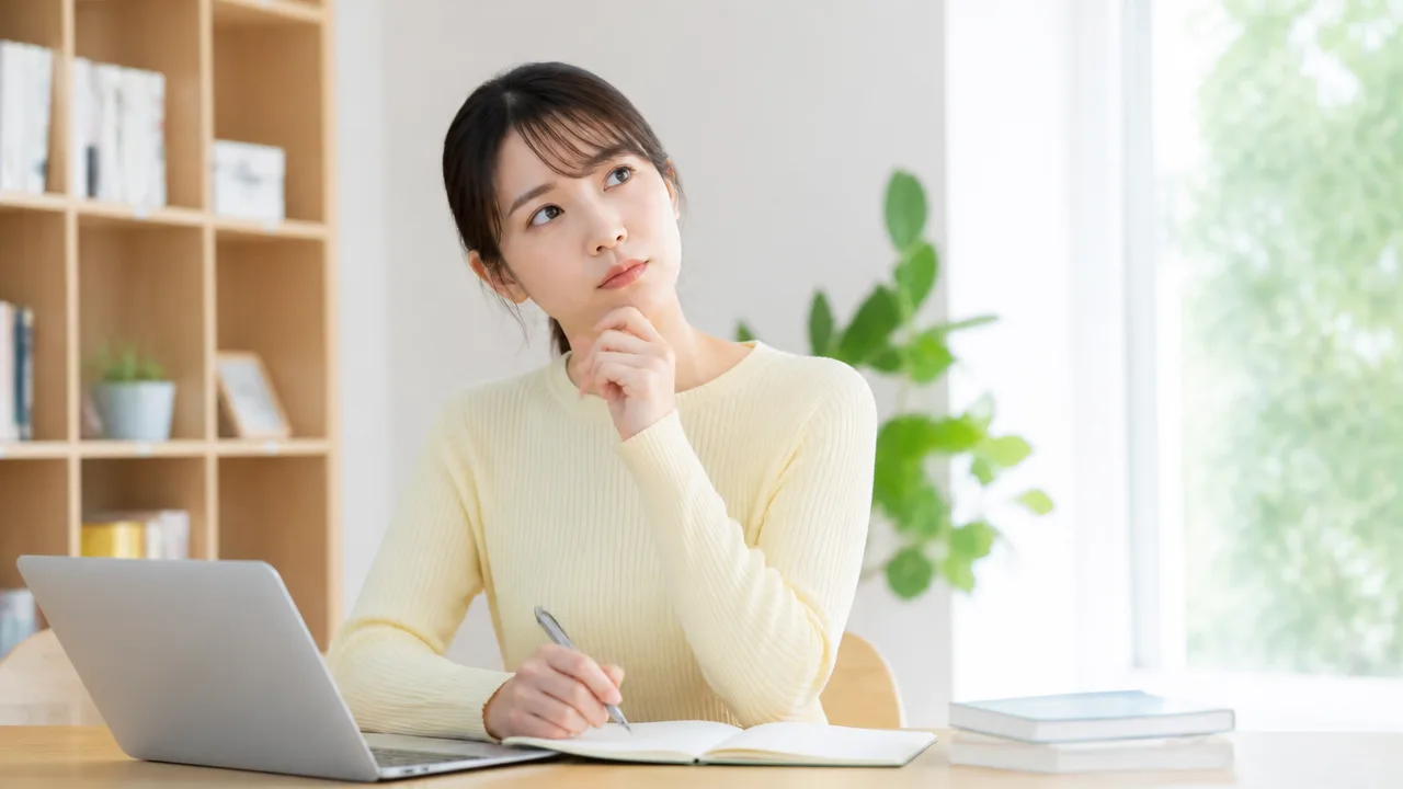 「少なくとも」の意味とは？使い方や例文をわかりやすく解説