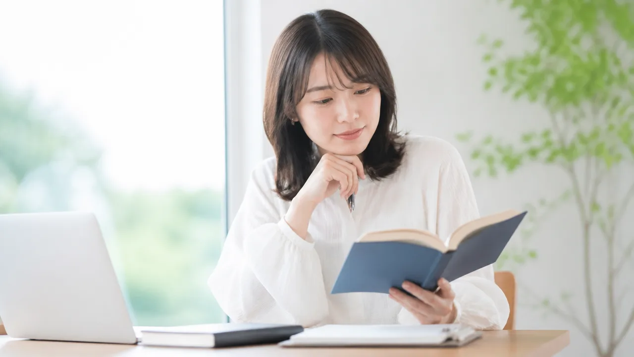 ウインクとウィンクの使い分けは?意味や表記の違いを解説
