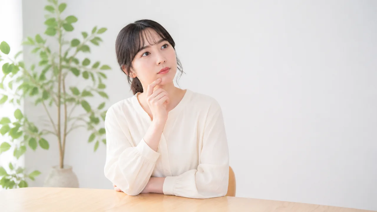 虚々実々と腹の探り合いの違いとは？意味と使い分けをわかりやすく解説