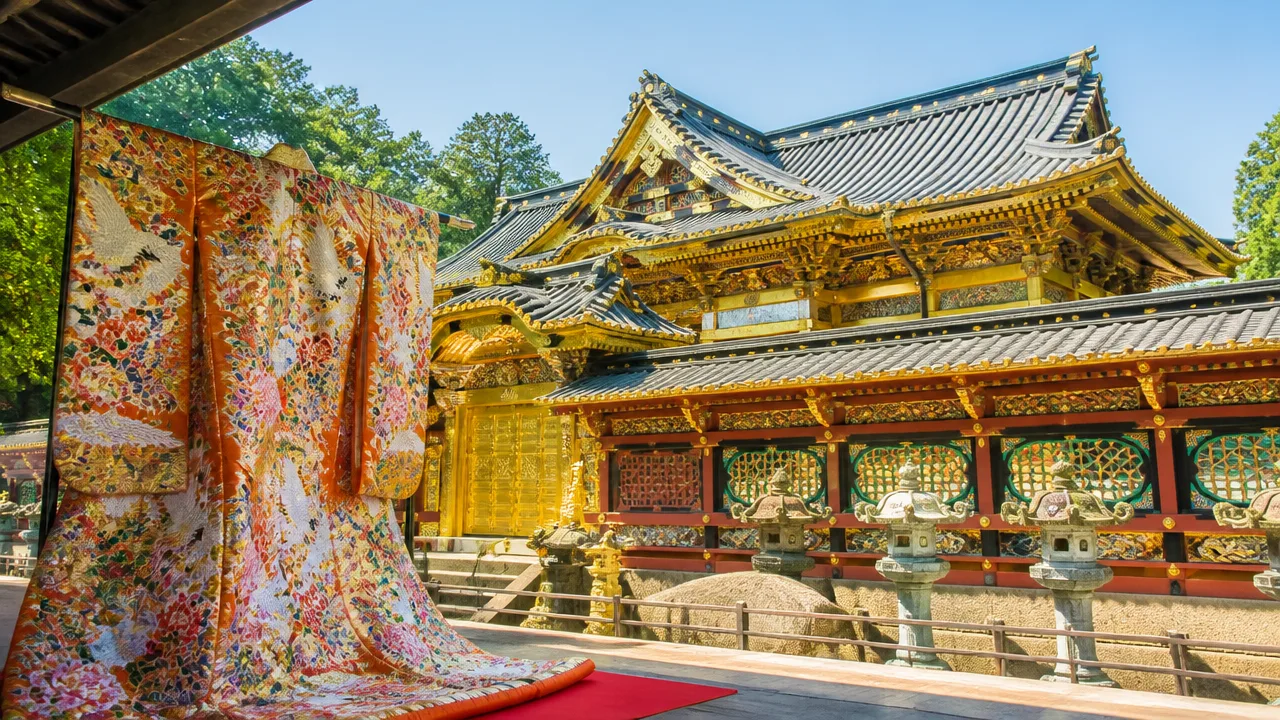 豪華絢爛の意味とは?使い方や類語を例文つきで解説